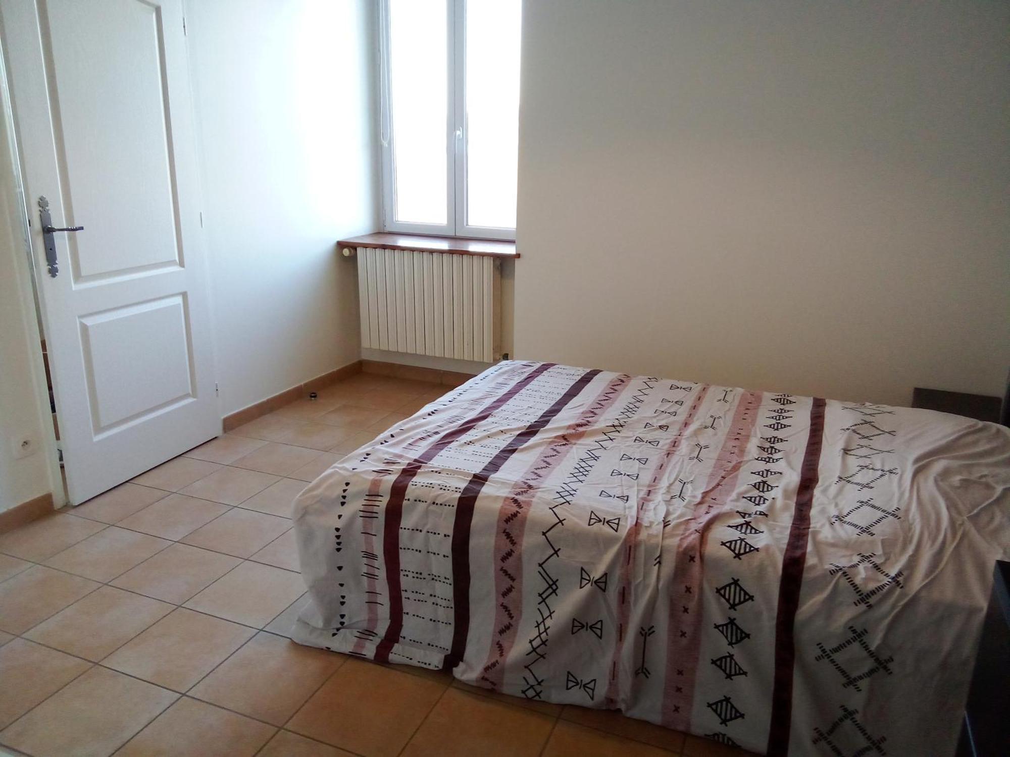 Apartament Chez Steph Saint-Germain-Nuelles Zewnętrze zdjęcie