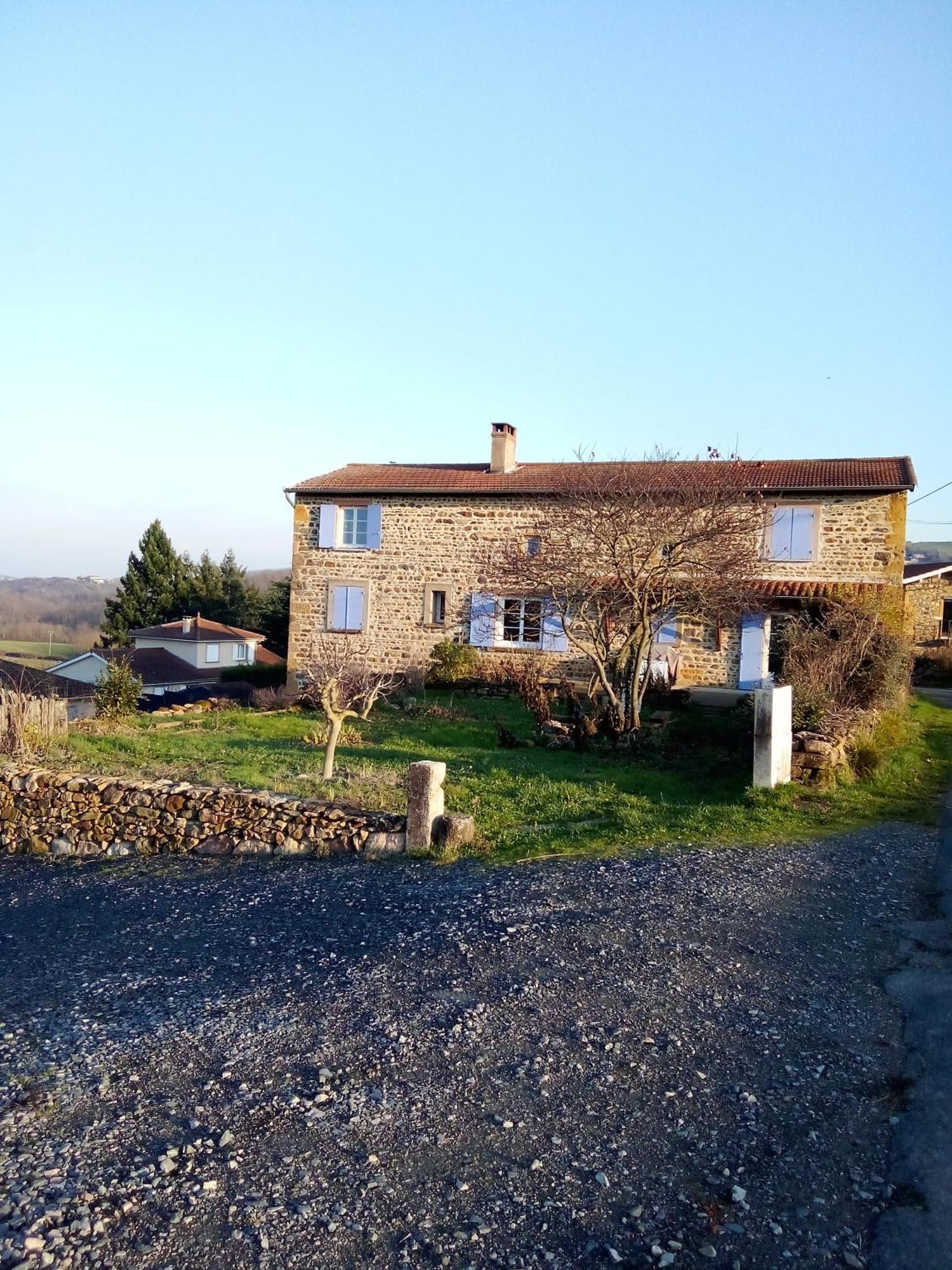 Apartament Chez Steph Saint-Germain-Nuelles Zewnętrze zdjęcie
